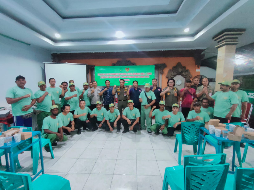 PELATIHAN DAN PENINGKATAN KAPASITAS TENAGA KEAMANAN DESA / LINMAS